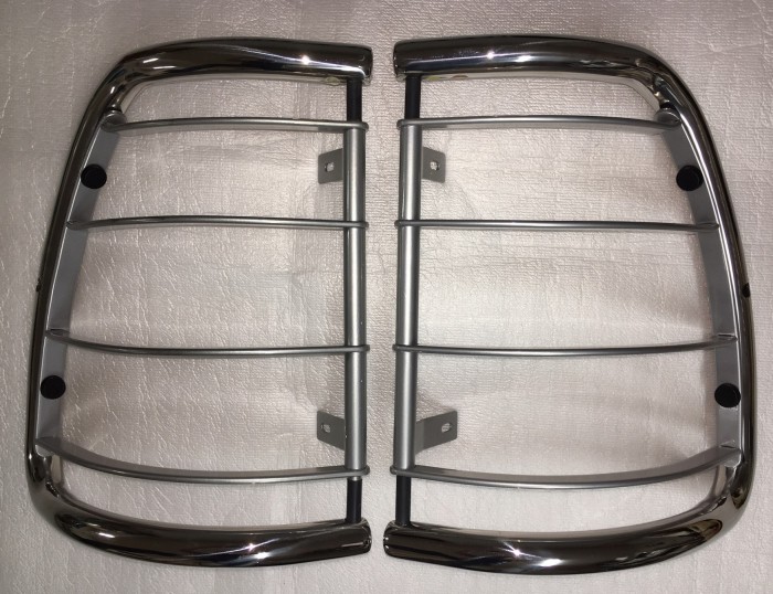 Защита задних фонарей TOYOTA Land Cruiser J100 ANTEC 1404107