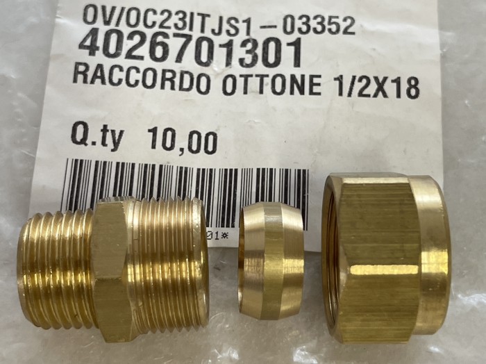 Штуцер G1/2 желтые насоса JUROP PNR-122-124 4026701301