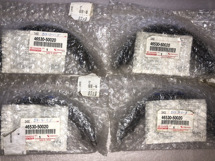 Колодка тормозная барабанная стояночного тормоза  LEXUS LS 4653050020