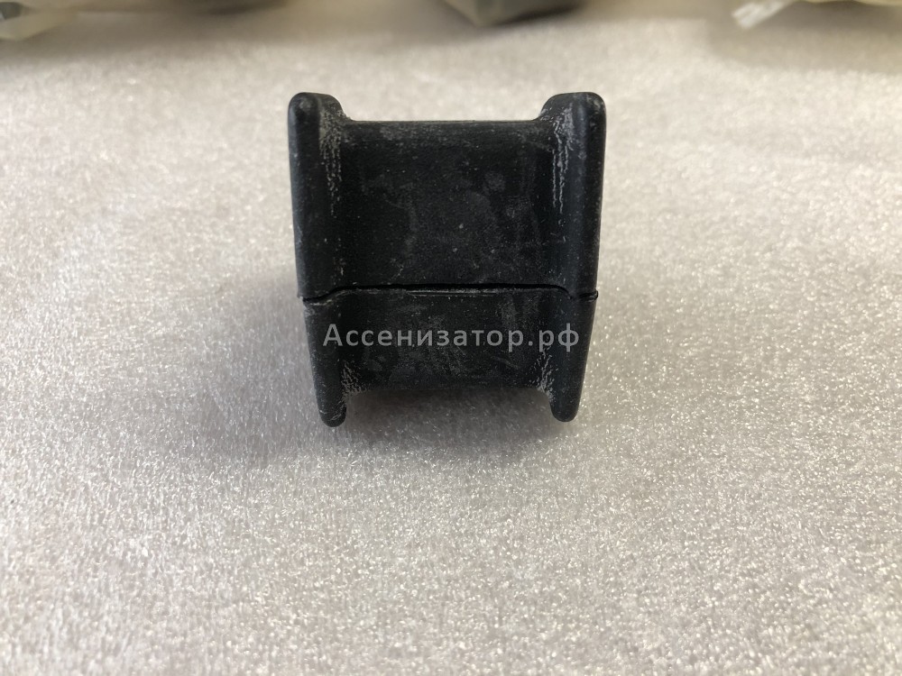 Втулка переднего стабилизатора TOYOTA COROLLA Е110 4881502040