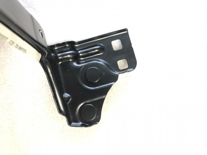 Кронштейн фары правый Lexus IS200 Toyota Altezza E10 5211553010