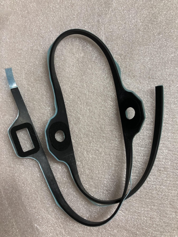 Прокладка заднего бампера LEXUS GS TOYOTA ARISTO 5258130030