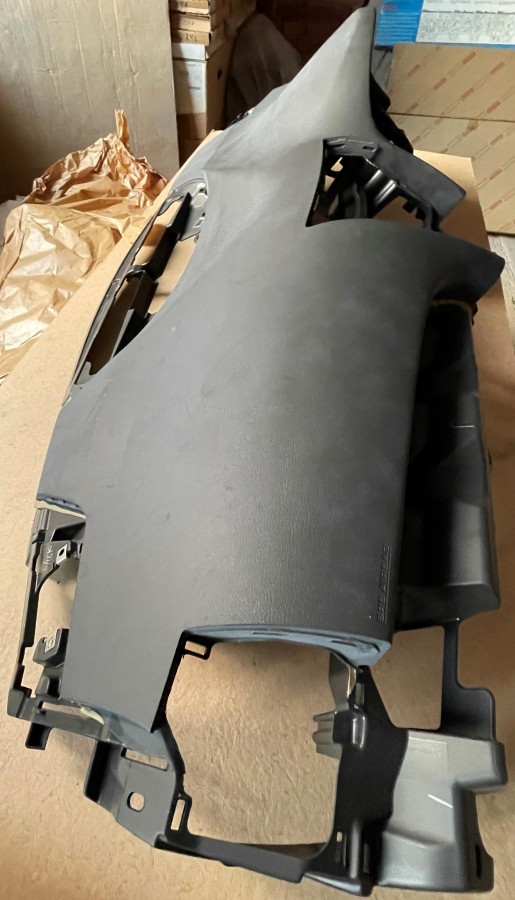 Панель приборов торпедо правый руль TOYOTA Camry V40 5540133190B0