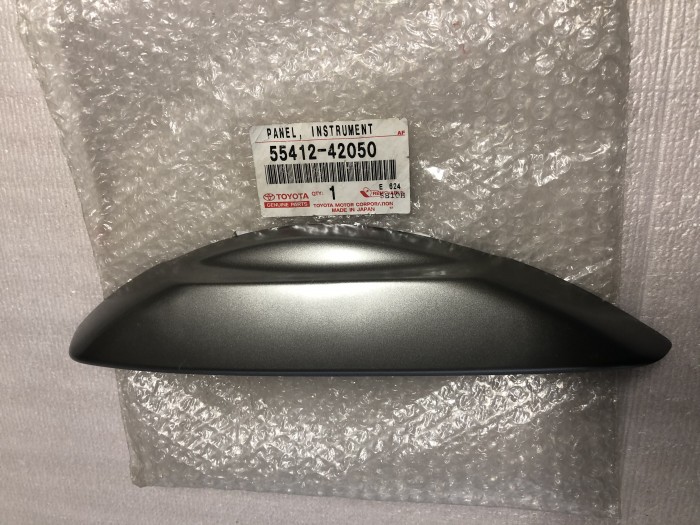 Накладка центральной консоли TOYOTA RAV 4 2000-2005 5541242050