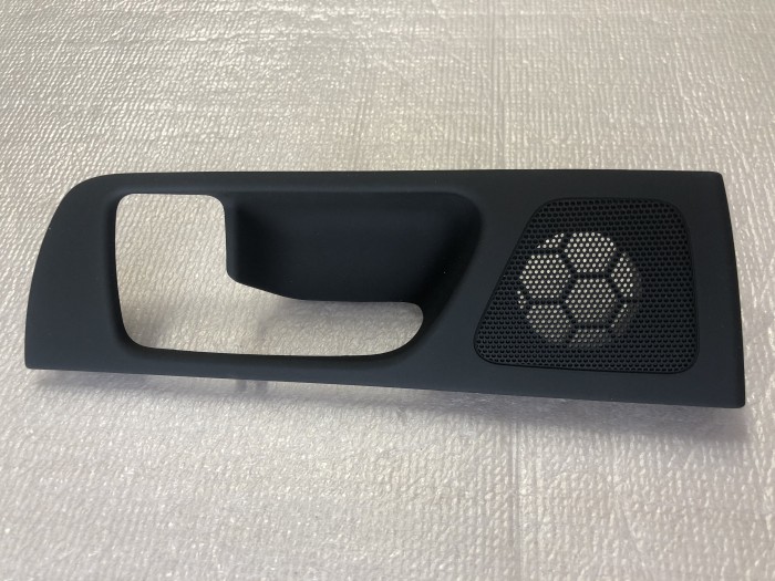 Накладка внутренней ручки задней левой двери TOYOTA Avensis T250 6761805030B0