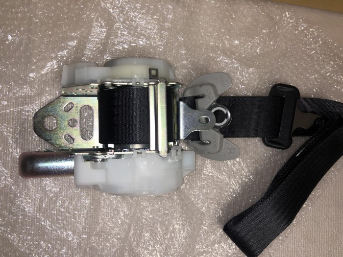 Ремень безопасности с пиропатроном передний левый LEXUS IS250 IS350 2005-2013 7322053130C3