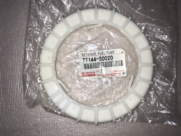 Крышка бензобака LEXUS GS460 7714430020