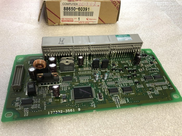 Блок управления климатом TOYOTA Land Cruiser 100 8865060391 88650-60390