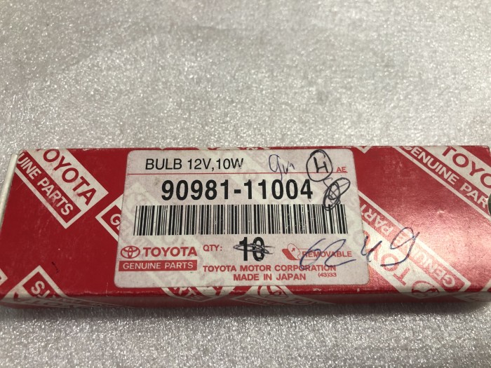 Лампа накаливания 12V 10W TOYOTA 9098111004