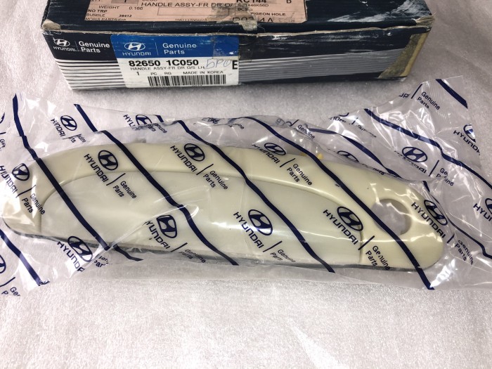 Ручка двери передней наружная левая HYUNDAI GETZ 2002-2010 826501C050