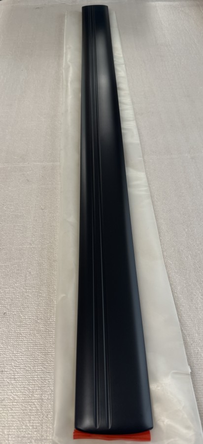 Молдинг передней левой двери Toyota LAND CRUISER 100 7573260140