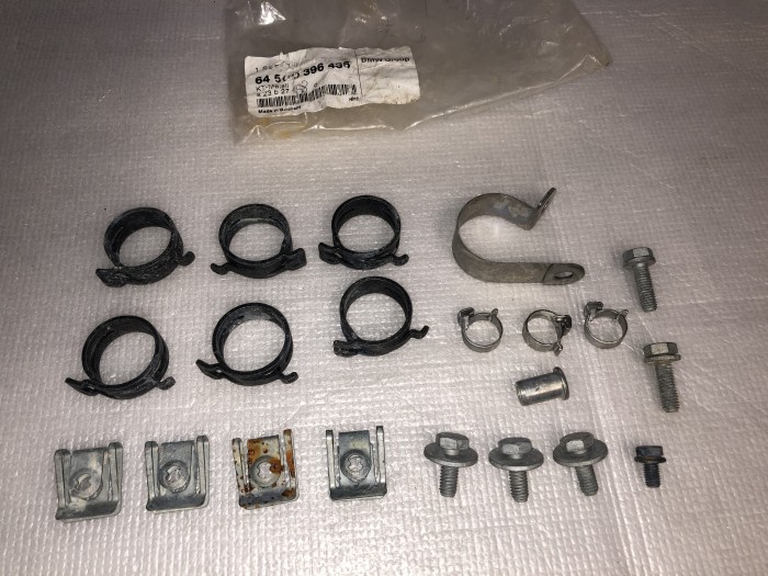 Комплект крепежа WEBASTO BMW E60 64500396436